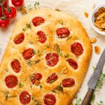 Пишна фокача — готуємо італійський хліб з начинкою, який прикрасить ваш обід