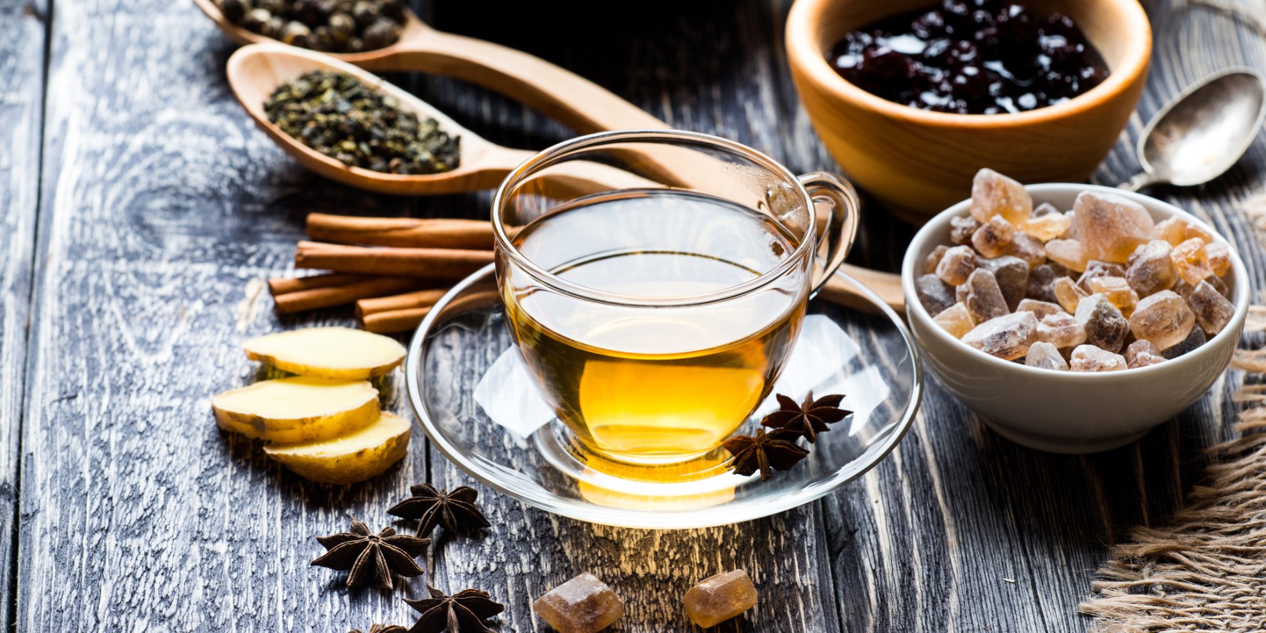 Зелений чай з корицею та зірчастим анісом