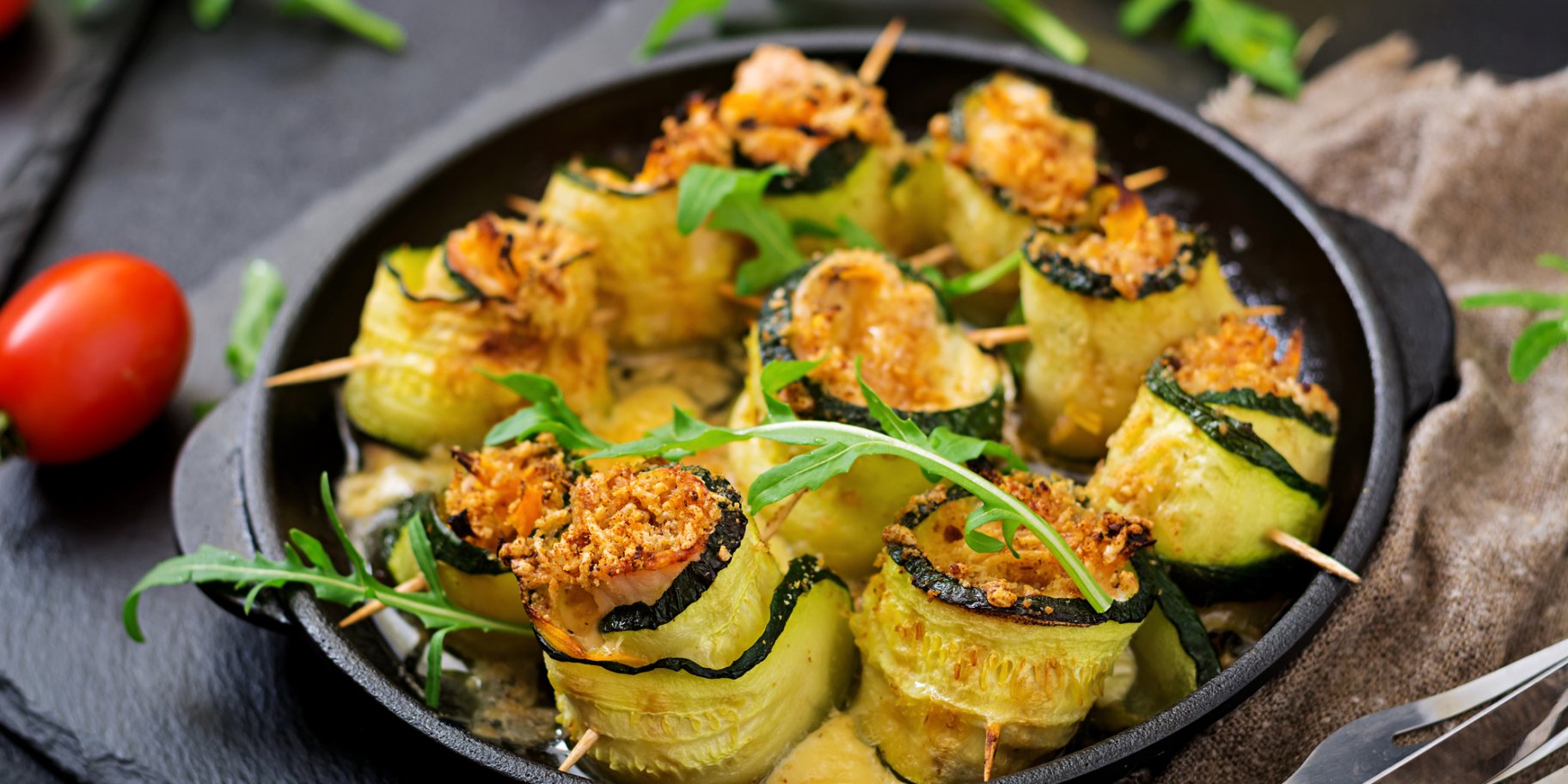 Смачні рулетики з кабачків та фаршу