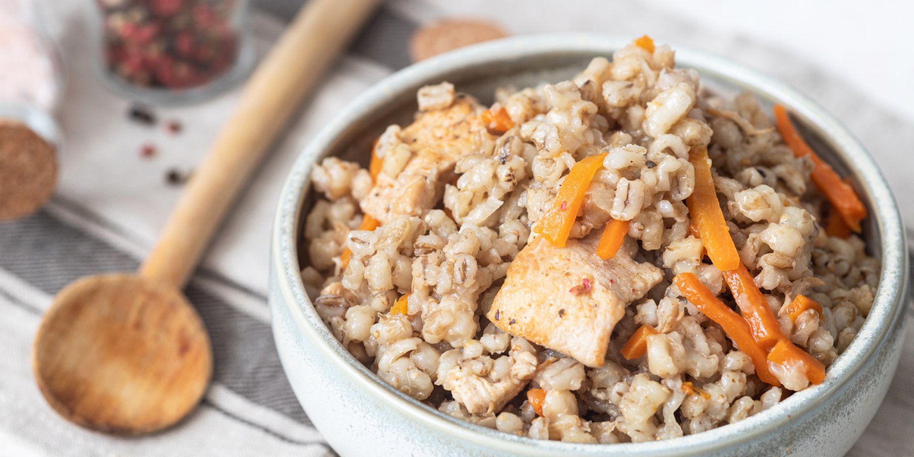 Перлова каша з куркою в мультиварці