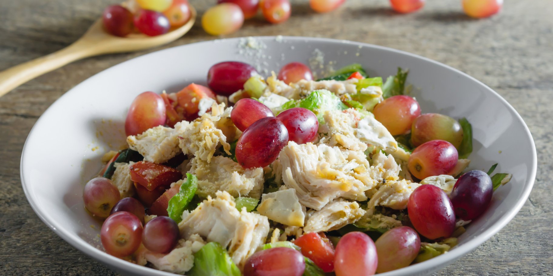 Салат из курятины и винограда – рецепт