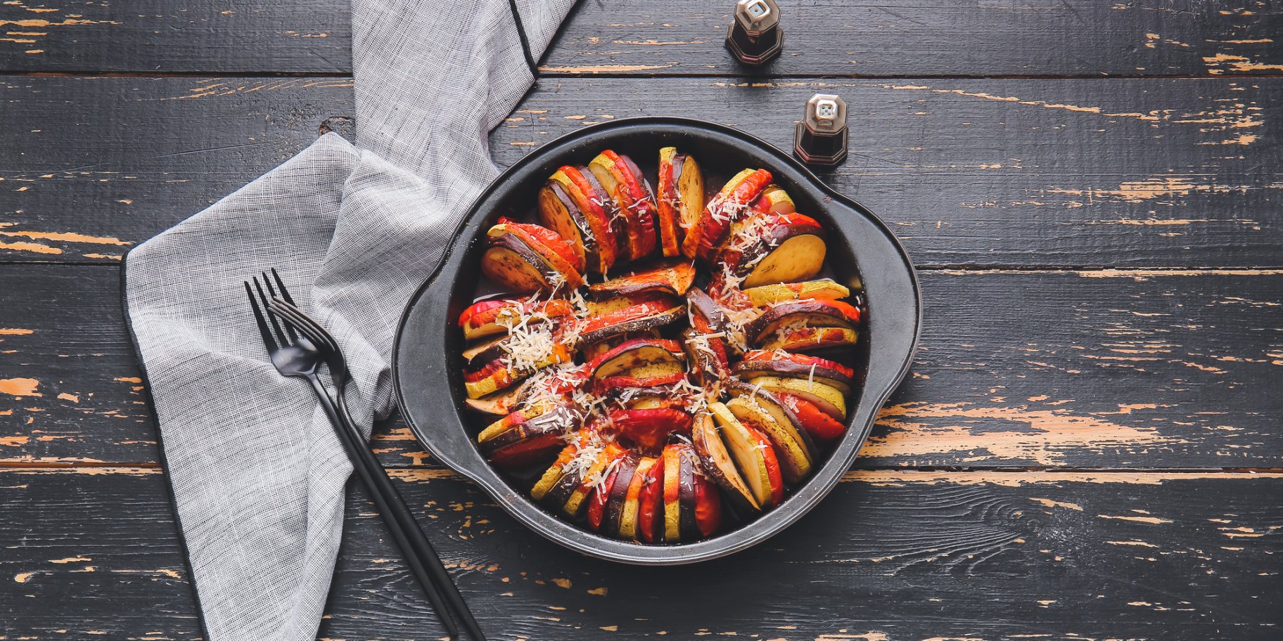 Запіканка з баклажанів, кабачків і помідорів