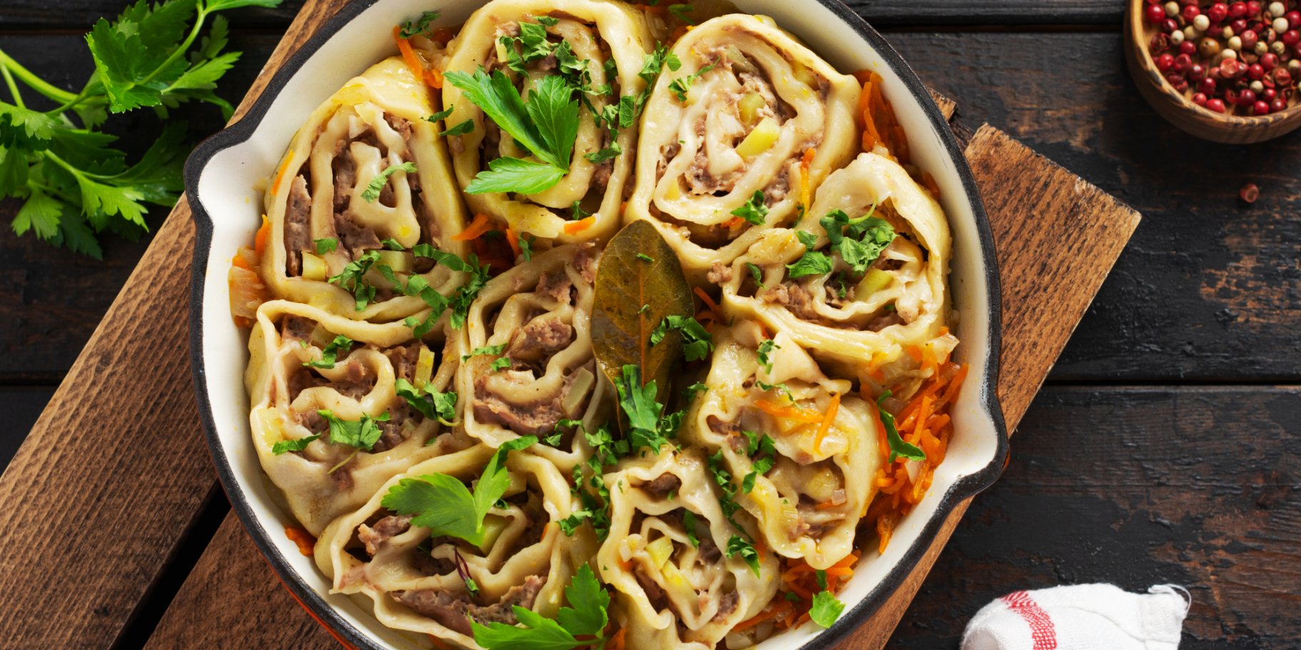 Ліниві пельмені на сковороді