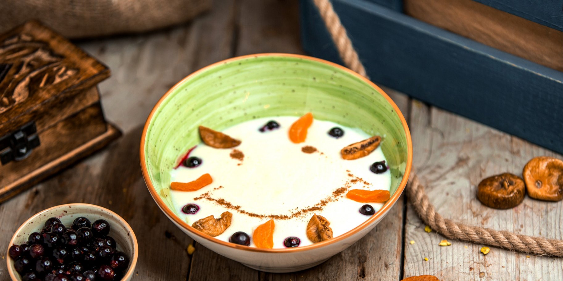 Манна каша з сухофруктами