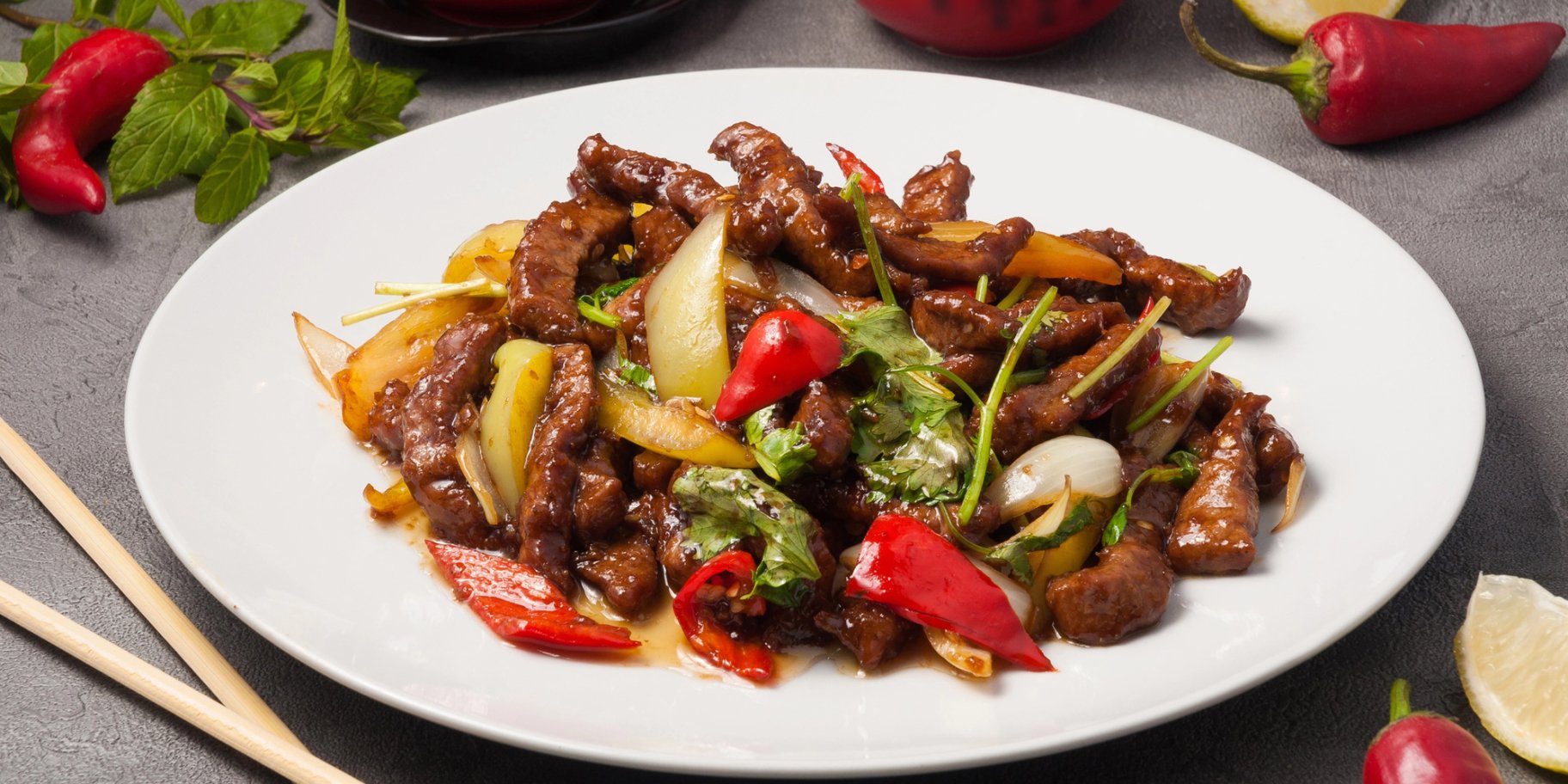 Мʼясо з овочами по-корейськи