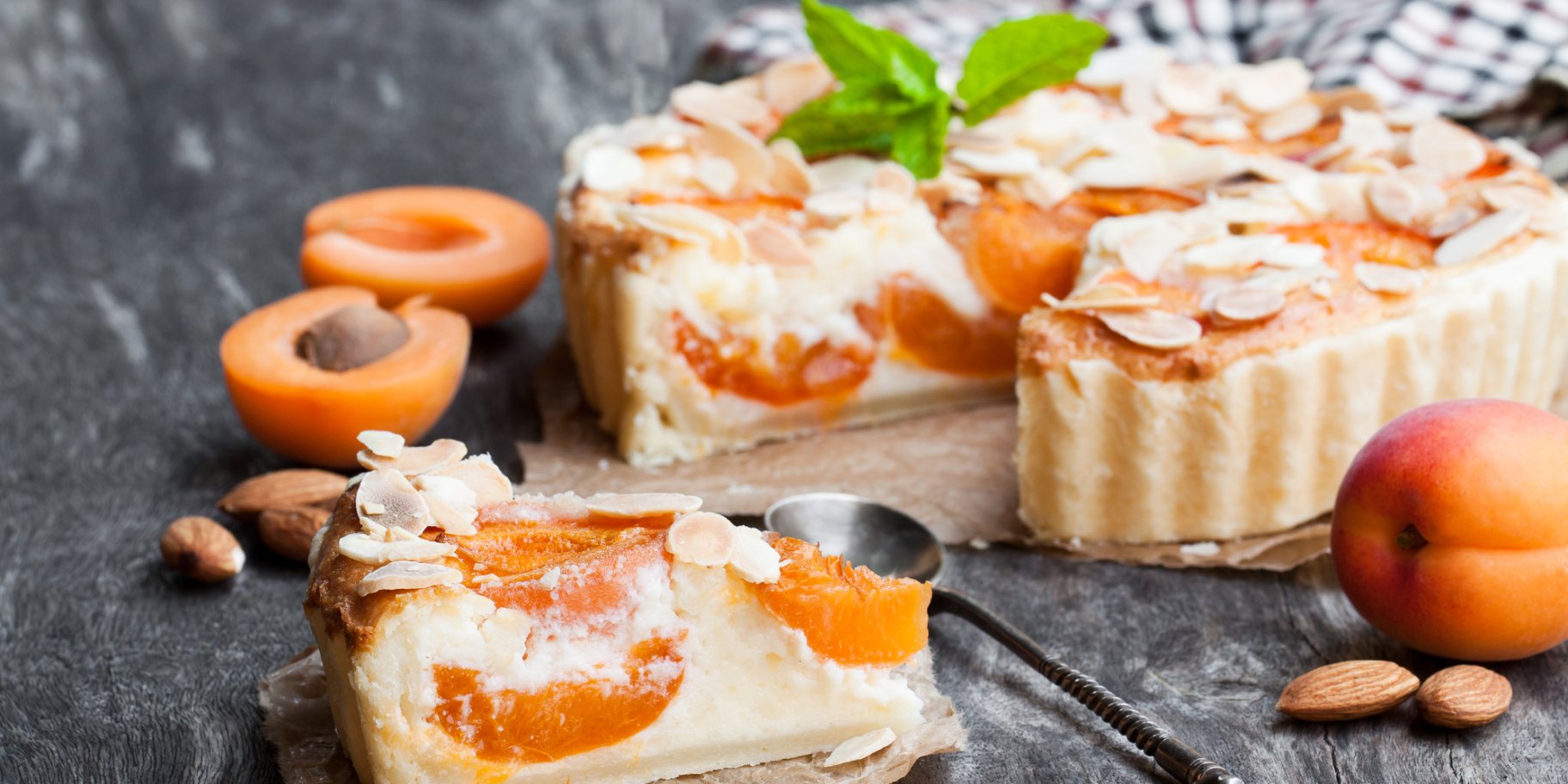 Абрикосовий чизкейк