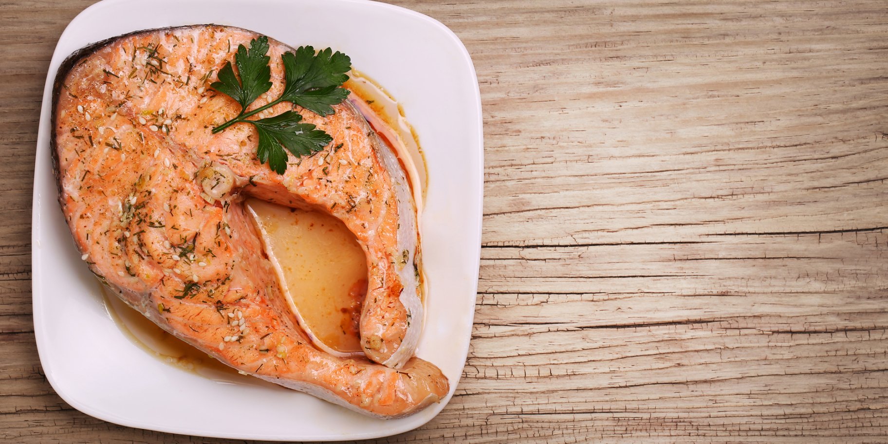 Стейк червоної риби