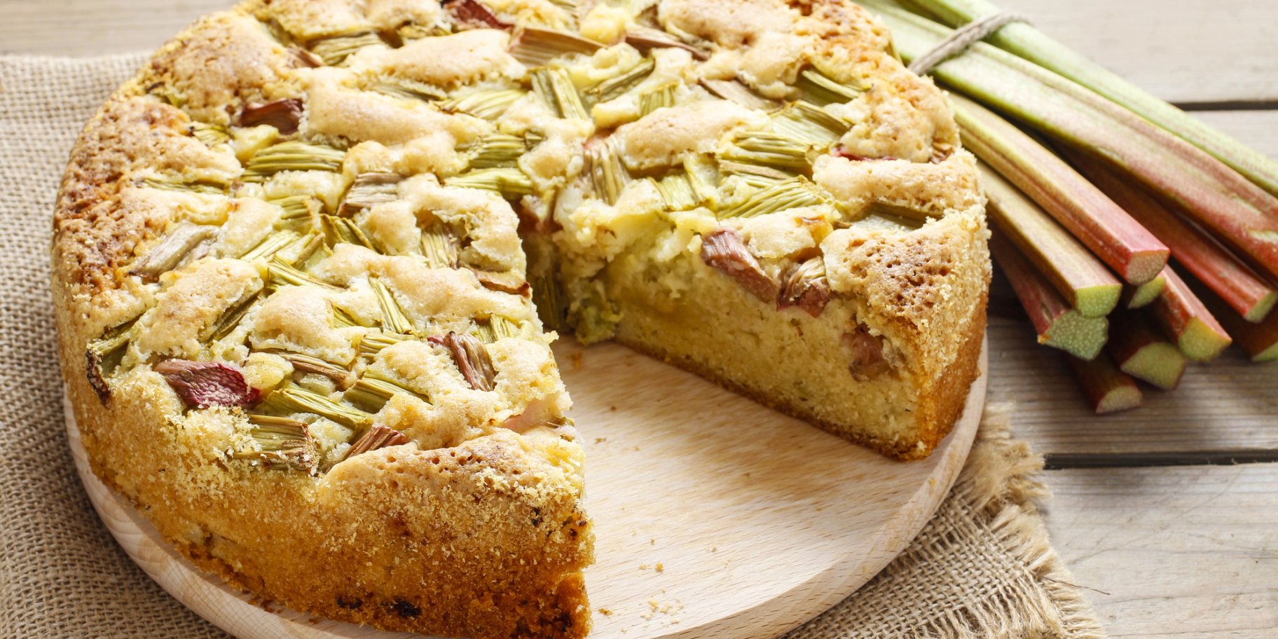 Пиріг з ревенем