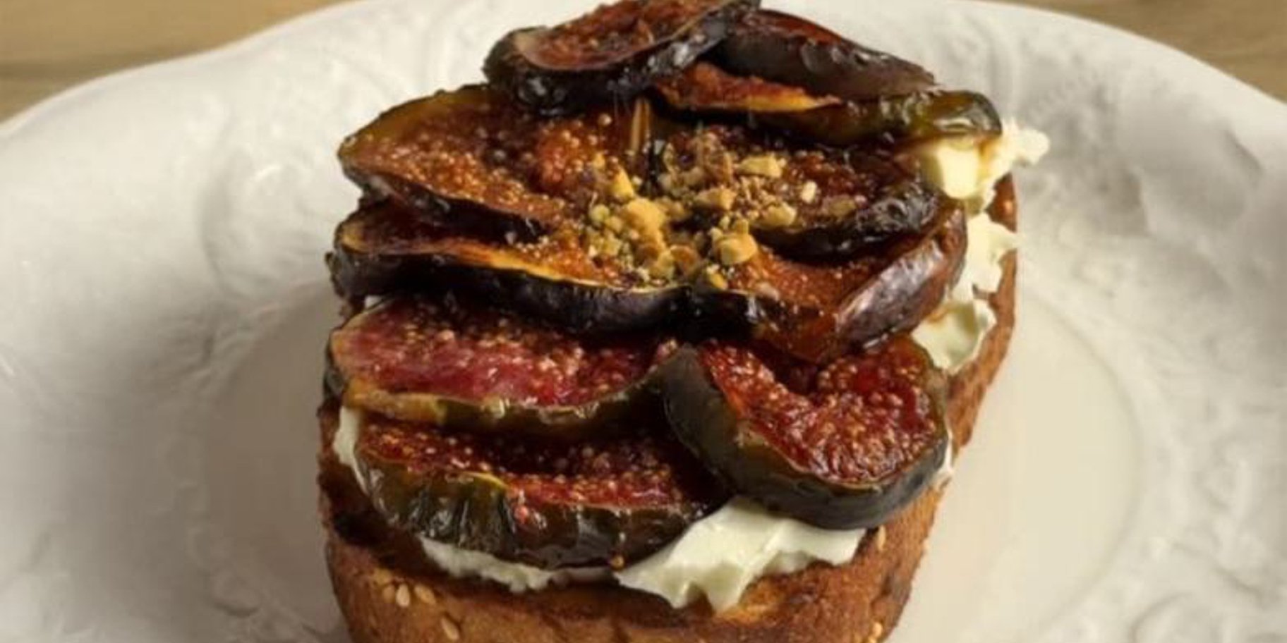 Тост з інжиром