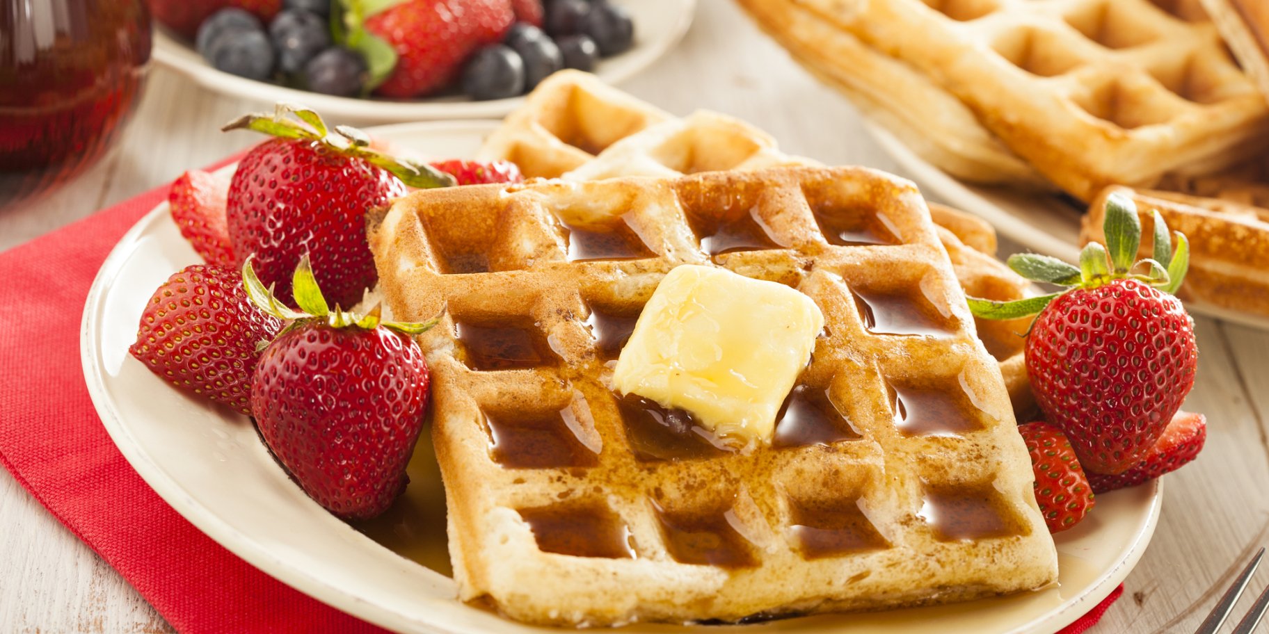 Бельгийские вафли с клубникой