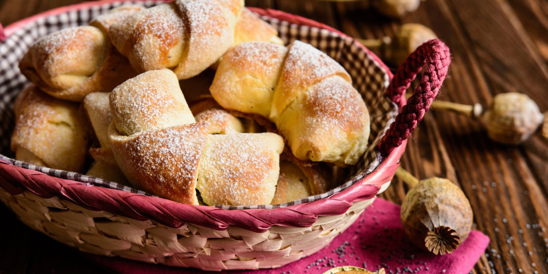 Мінікруасани з яблуками та корицею