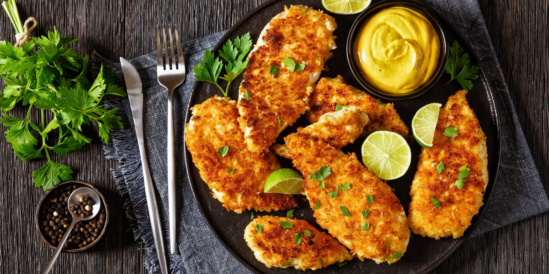 Куряче стегно у сирному клярі