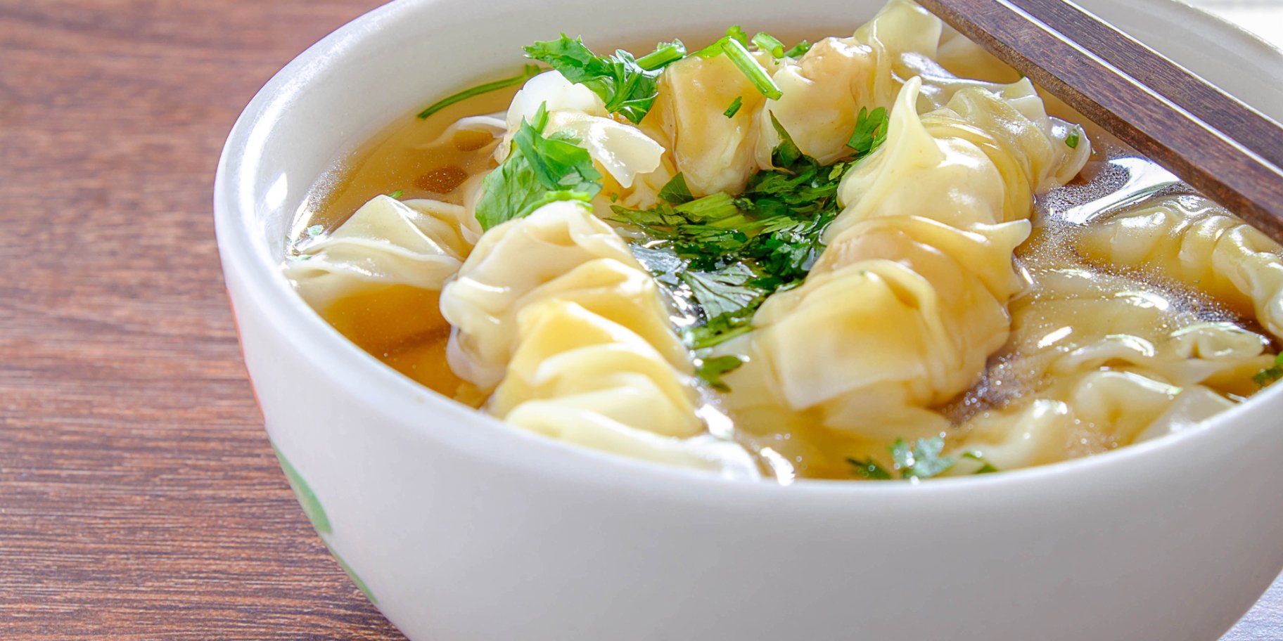 Китайський суп з вонтонами