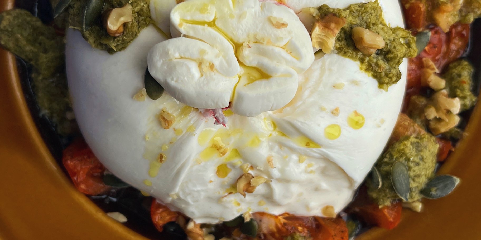 бурата з печеними томатами