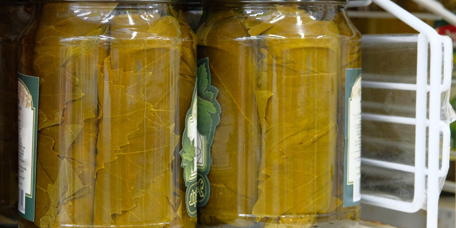 Мариноване виноградне листя