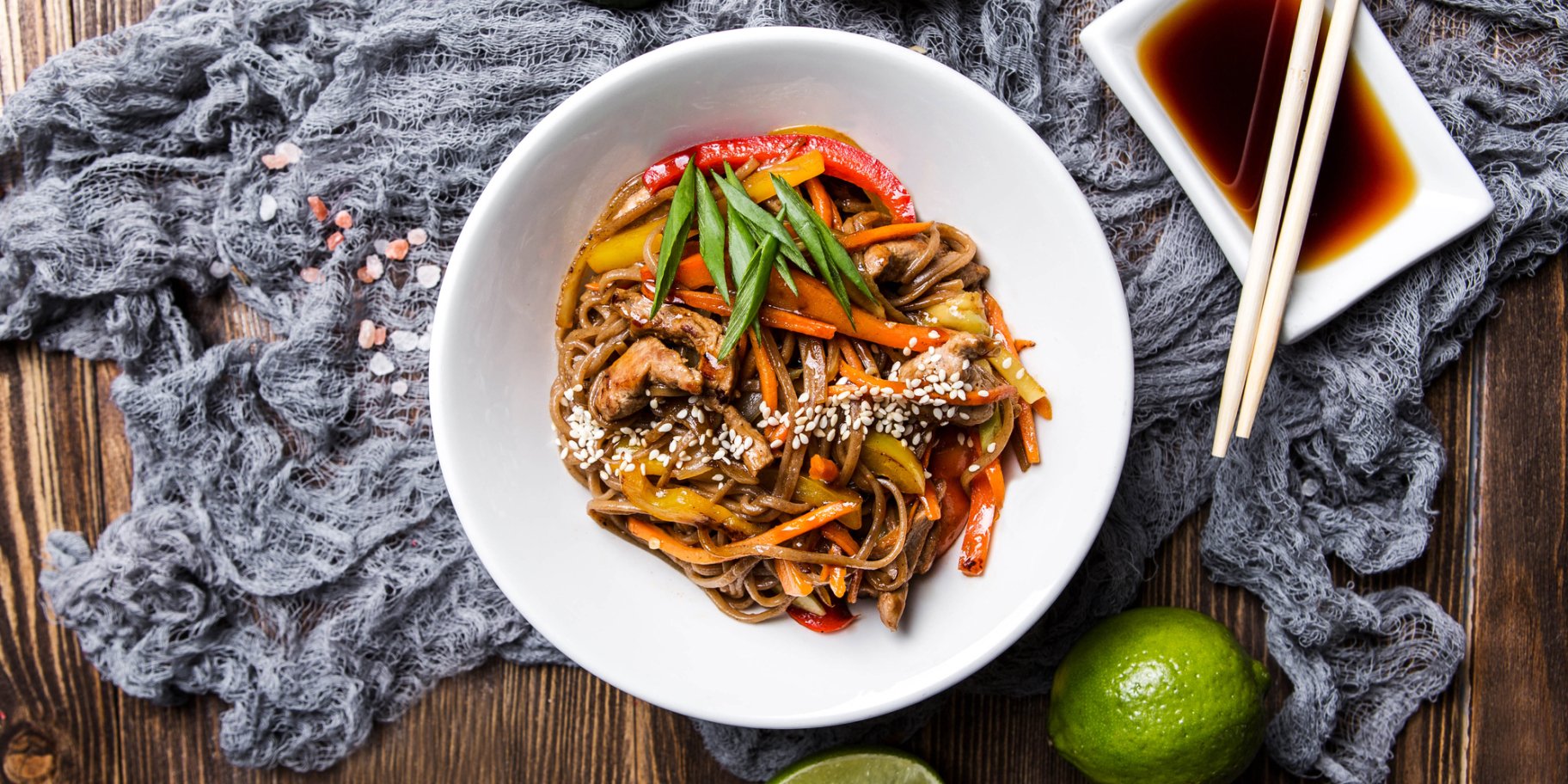 Гречневая лапша со свининой