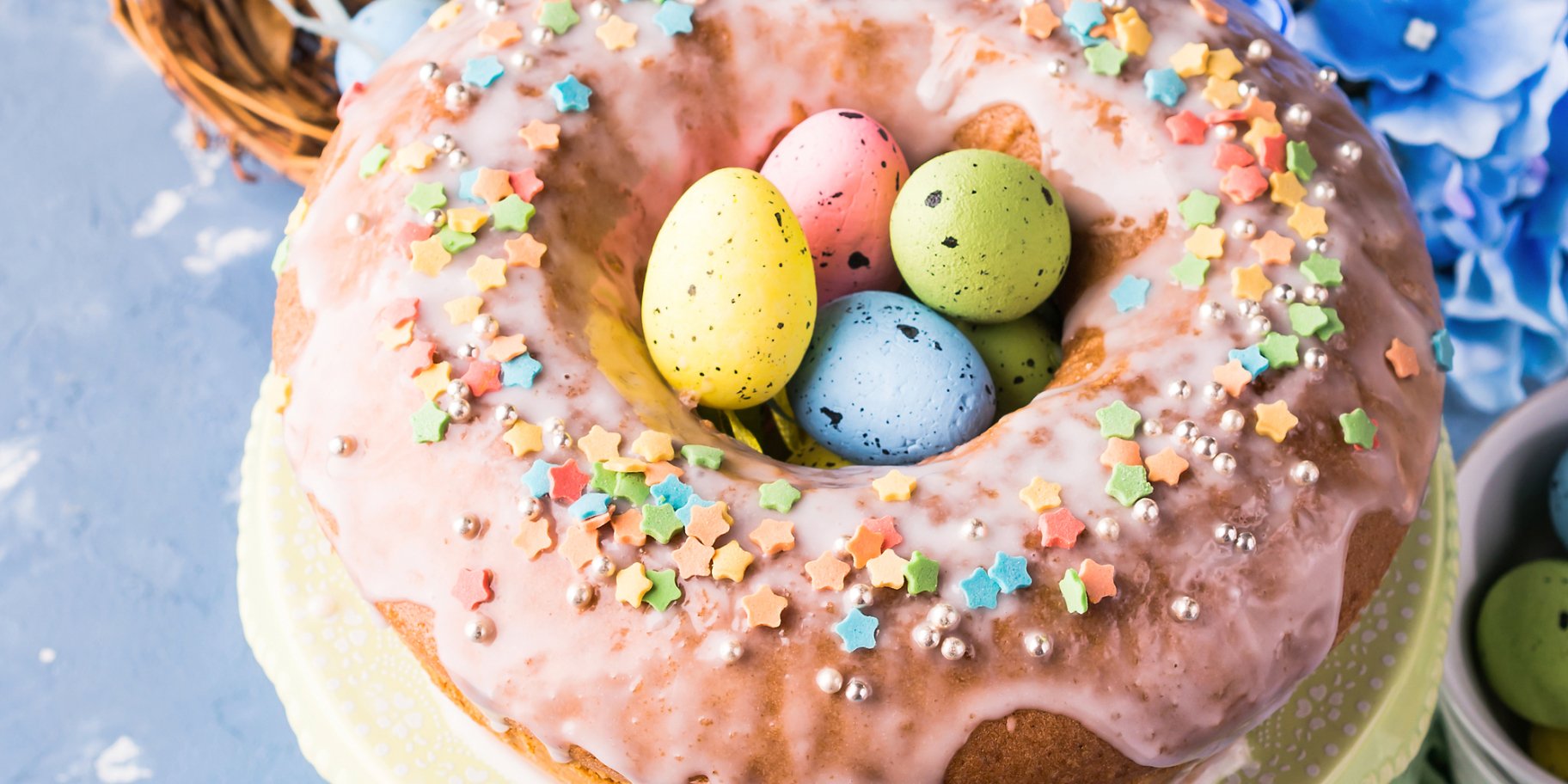 Великоднє кільце з родзинками