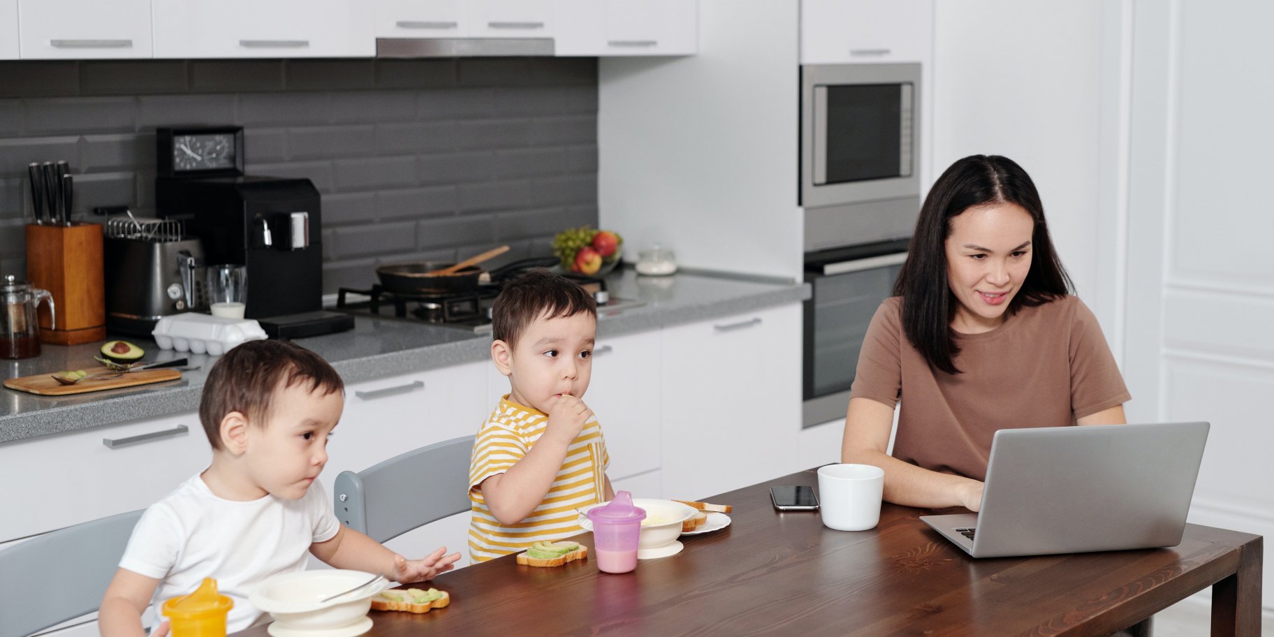 чим нагодувати дитину в спеку