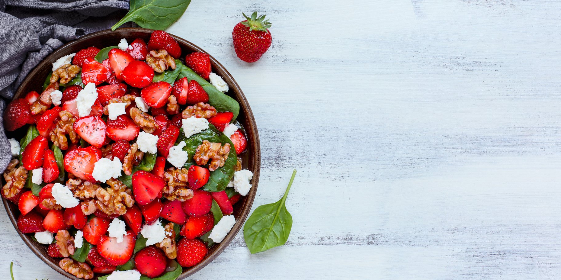 Салат з полуницею