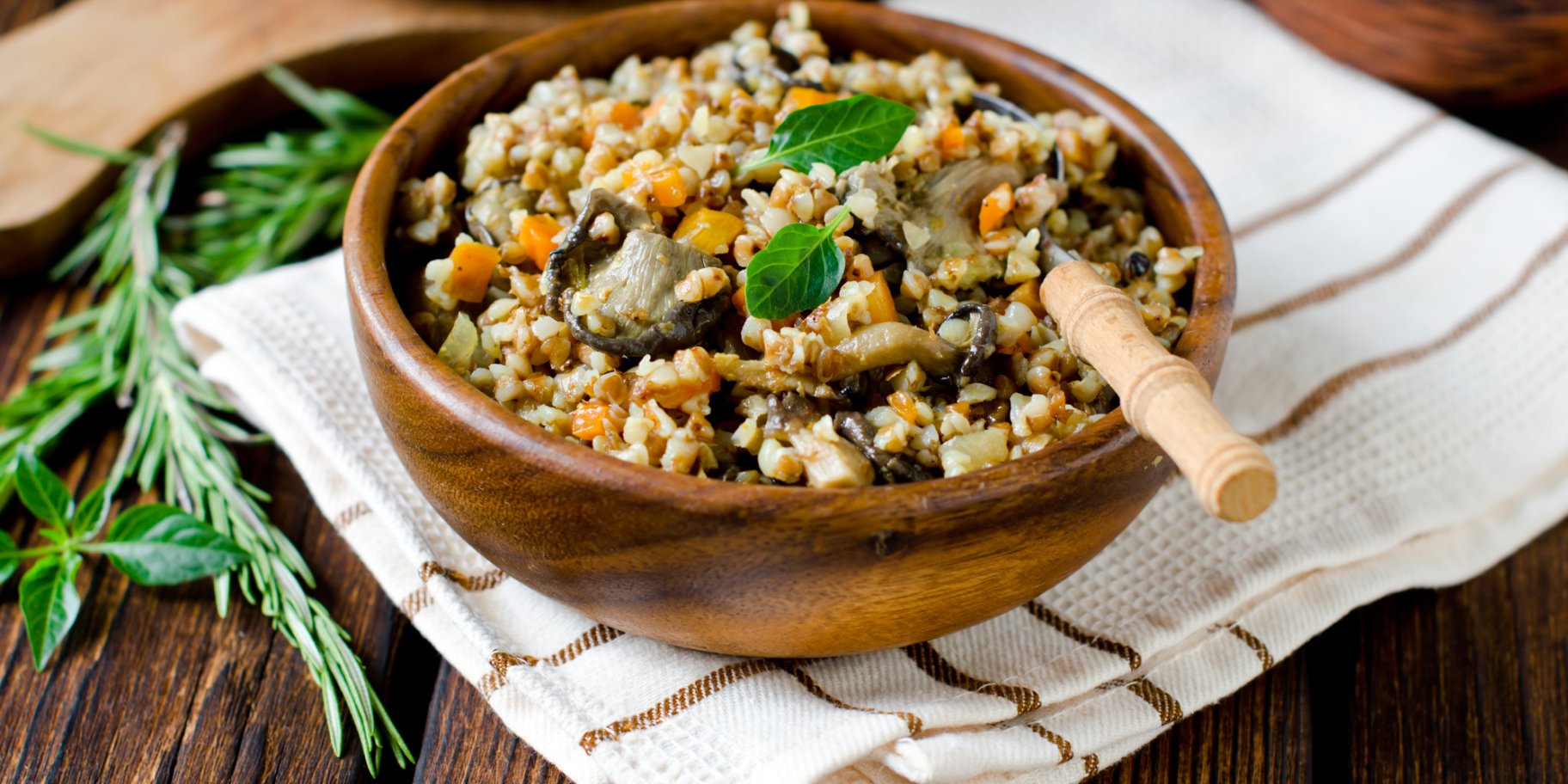 Гречка с овощами и яйцами – рецепт