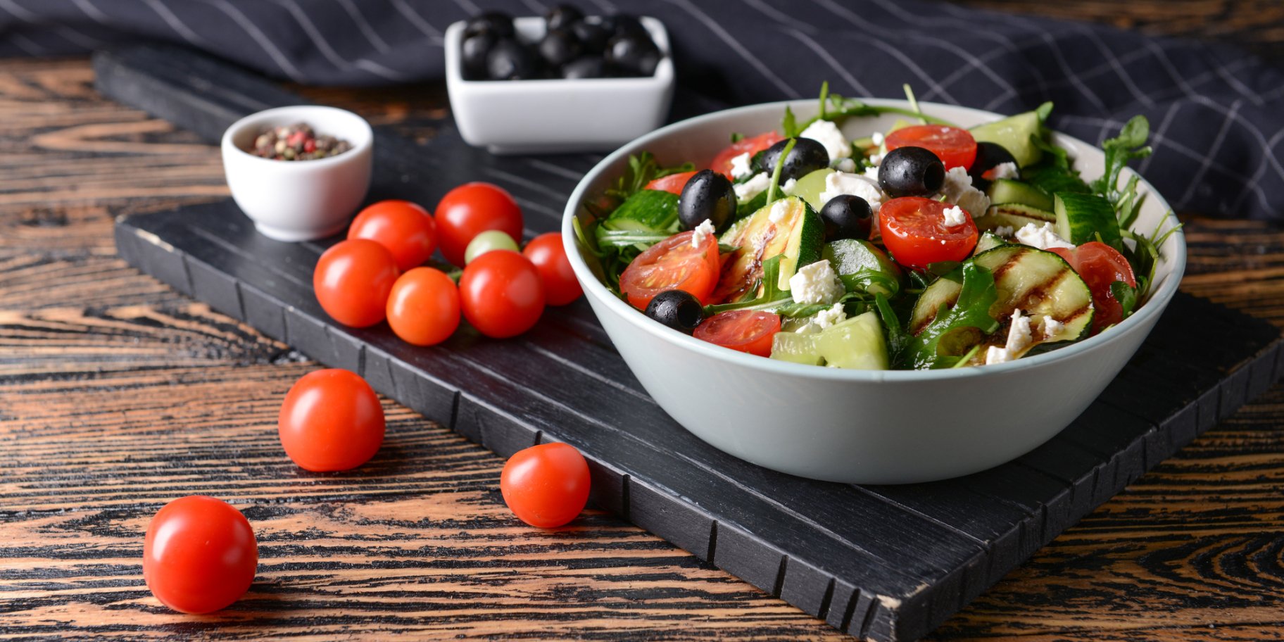 "Греческий" со свежим цукини: рецепт