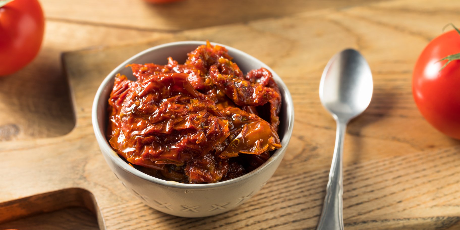 В'ялені томати у сушарці