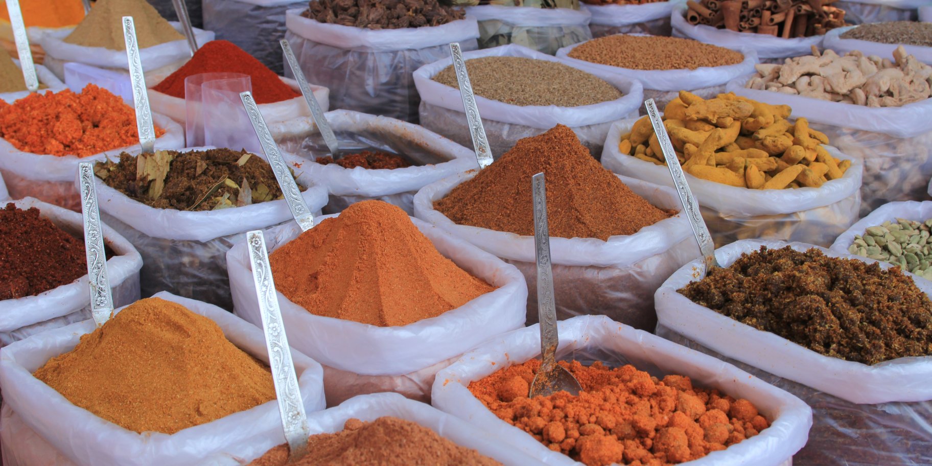 Шеф-кухарка назвала українські рослини, що можуть замінити дорогі спеції