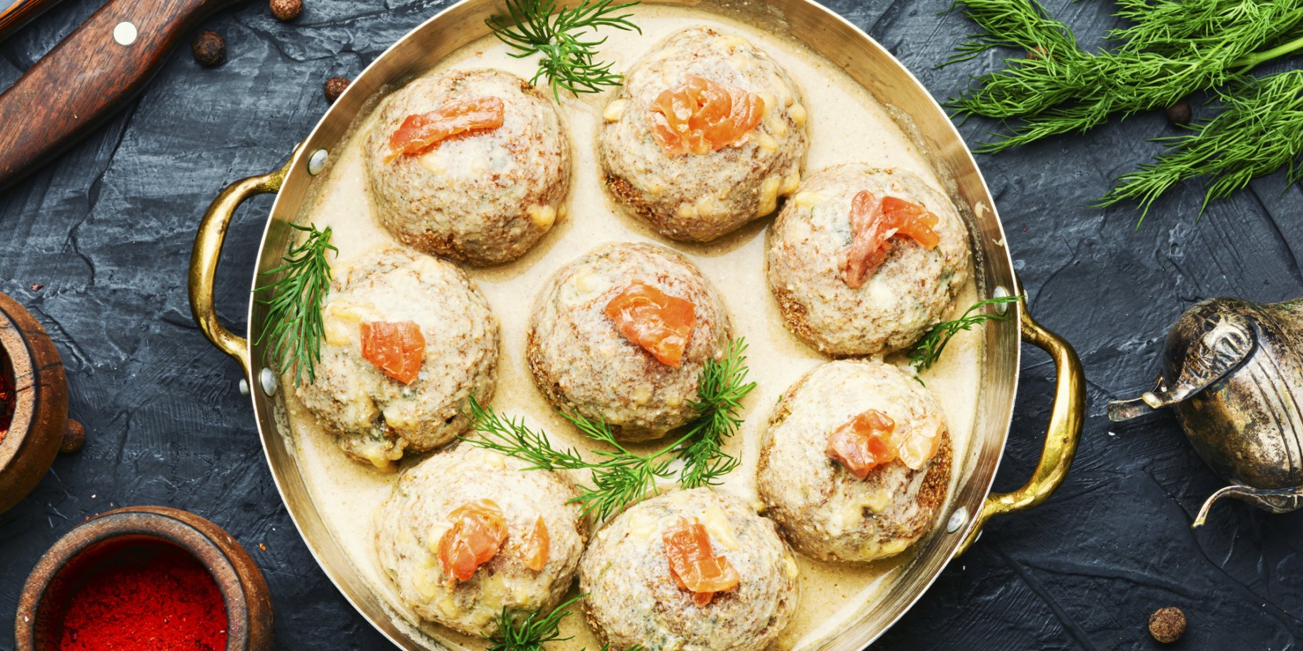 Рибні фрикадельки у соусі