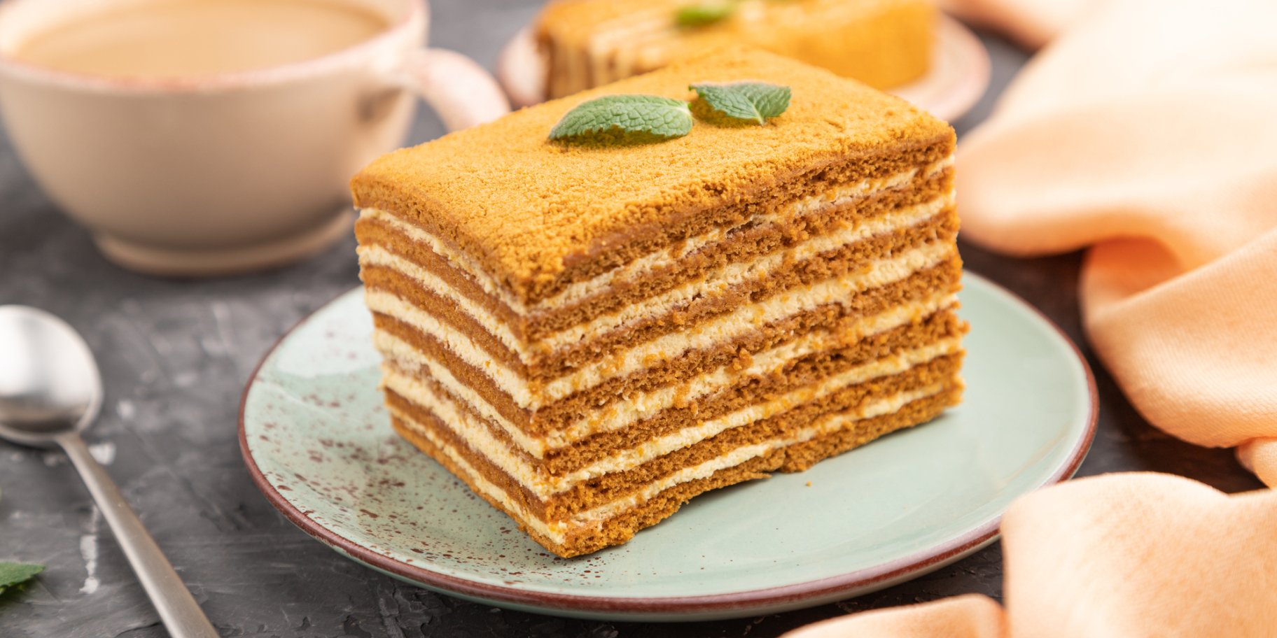 Медівник з кремом