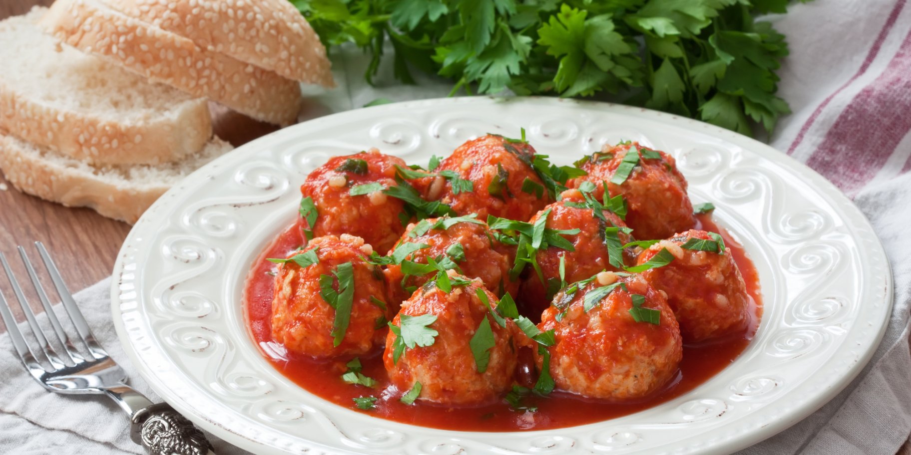 Фрикадельки с курицей и сыром