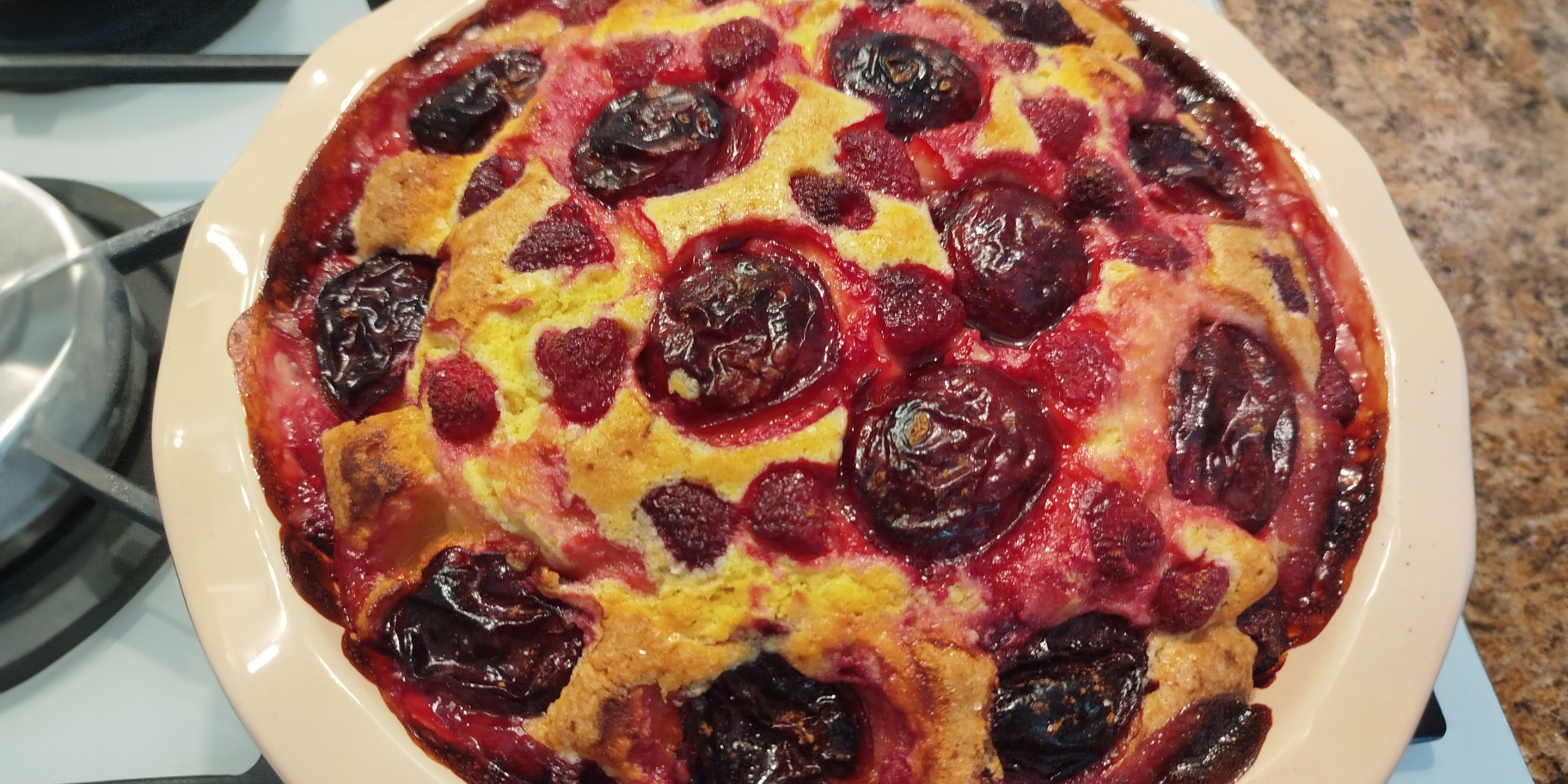 Пиріг зі сливами на маслі