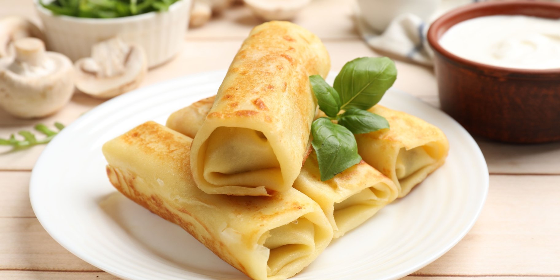 Млинці з бюджетною начинкою з варених яєць