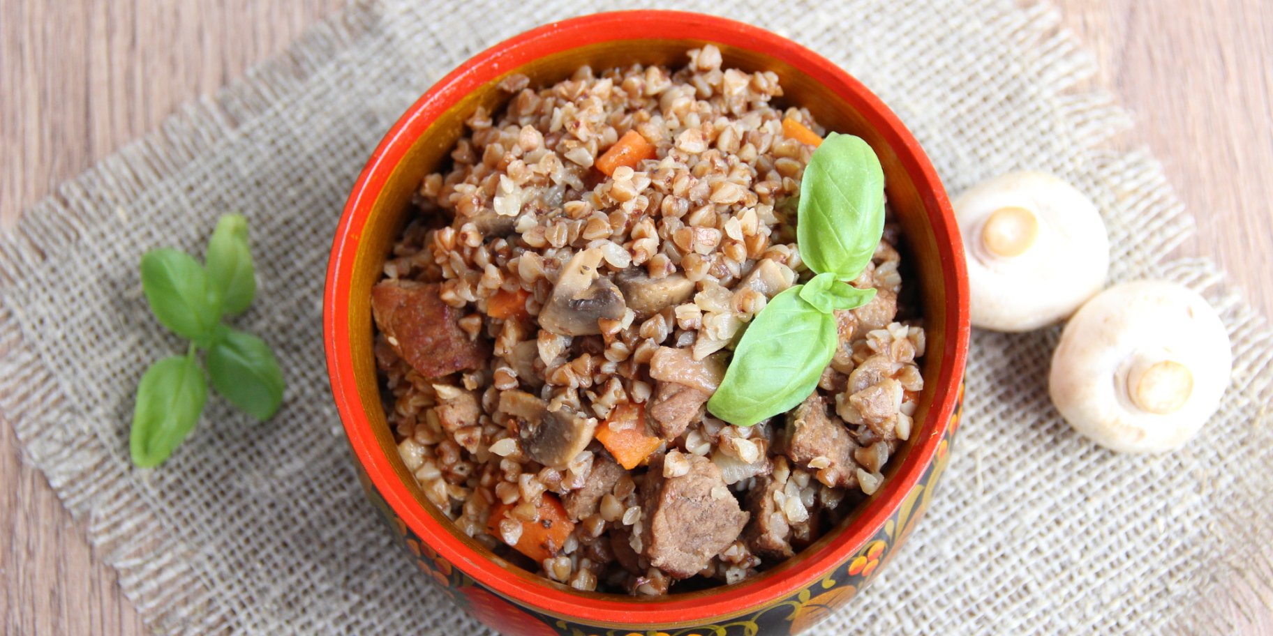 Гречка с тушенкой и грибами