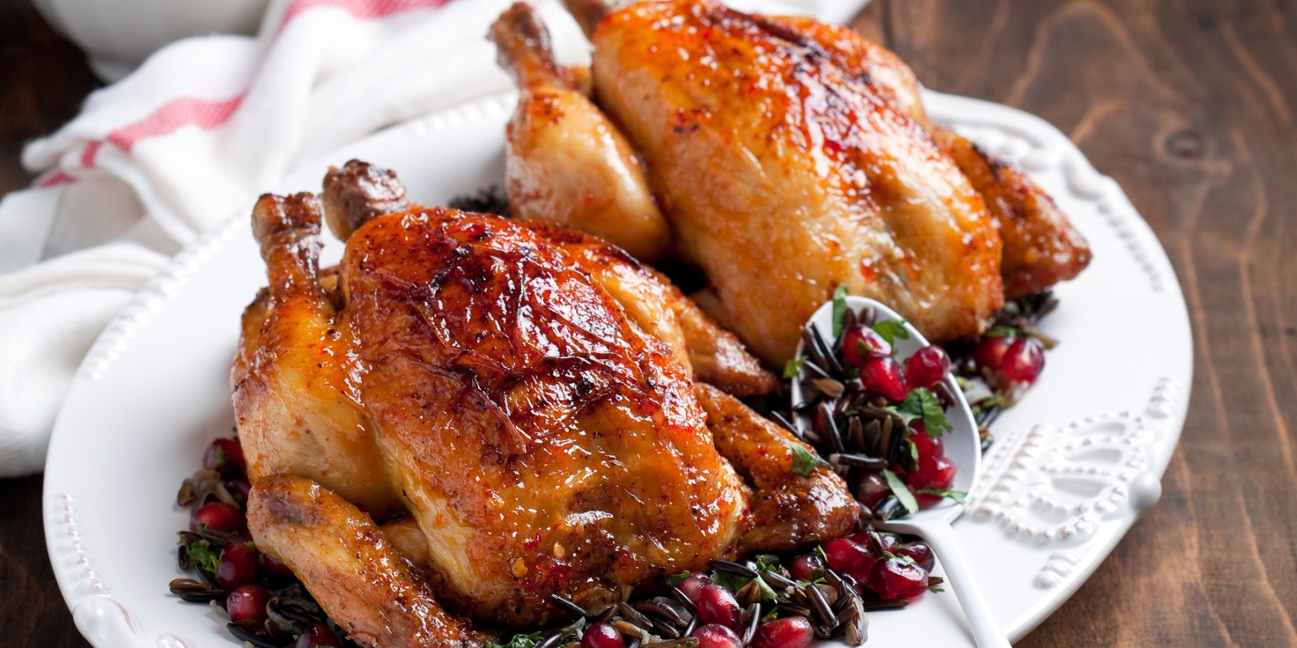 Запечена курка з гранатом