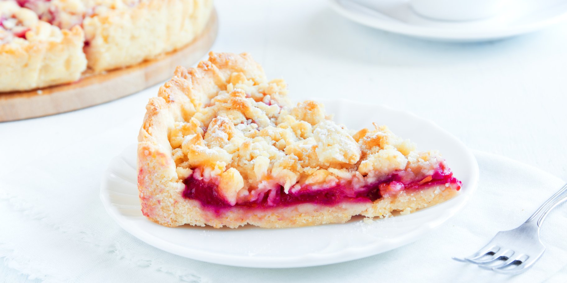 Крамбл з ревенем