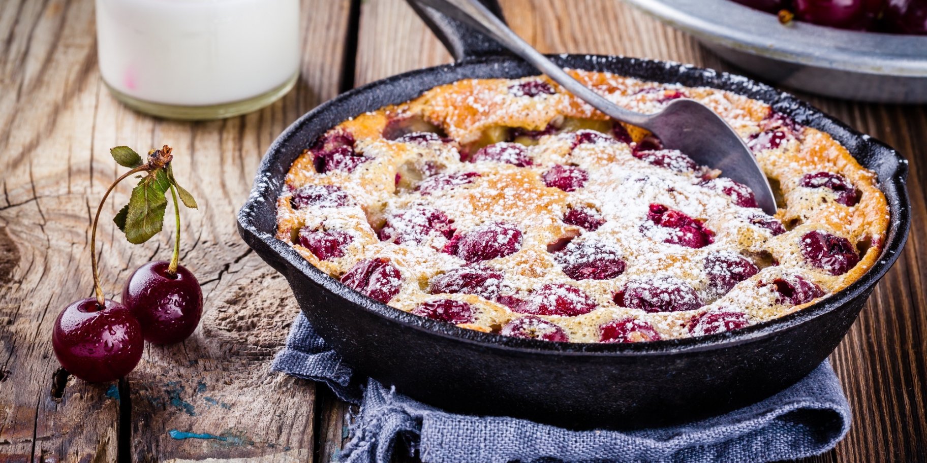 Вишневий клафуті - пиріг