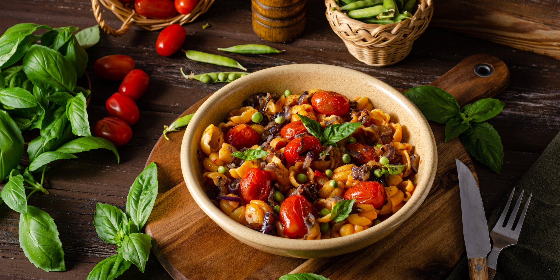 Салат с пастой и кешью