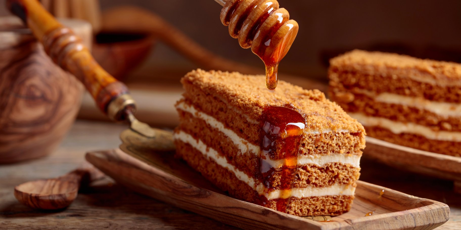 Медівник зі сметанним кремом