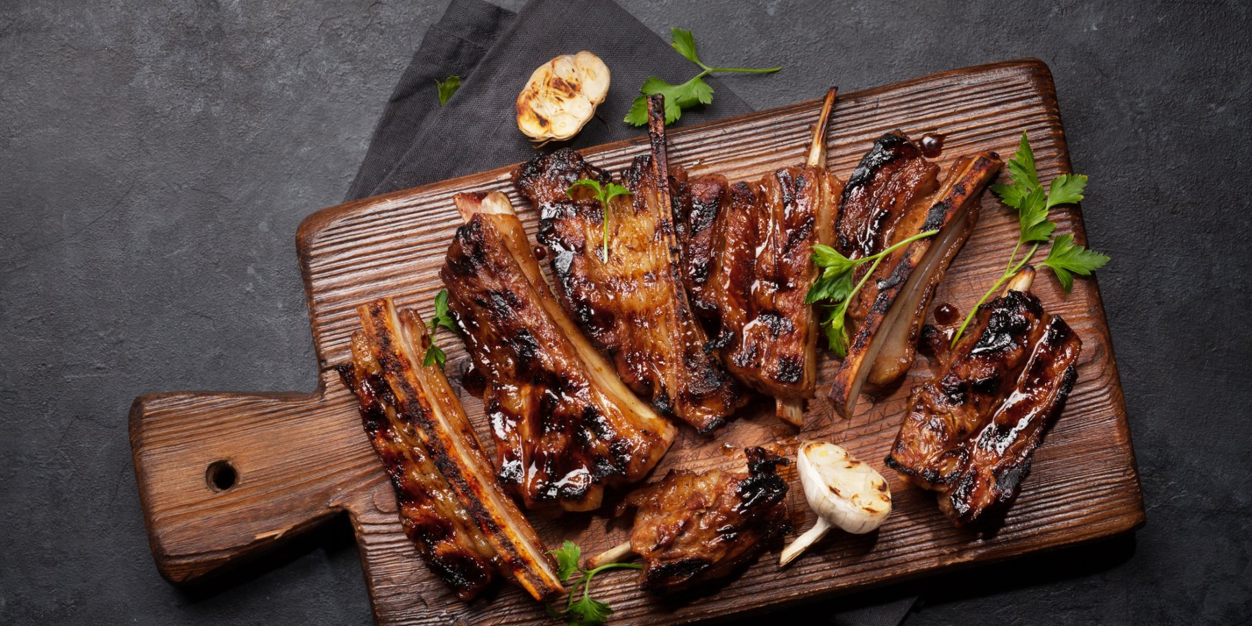 Свинячі реберця