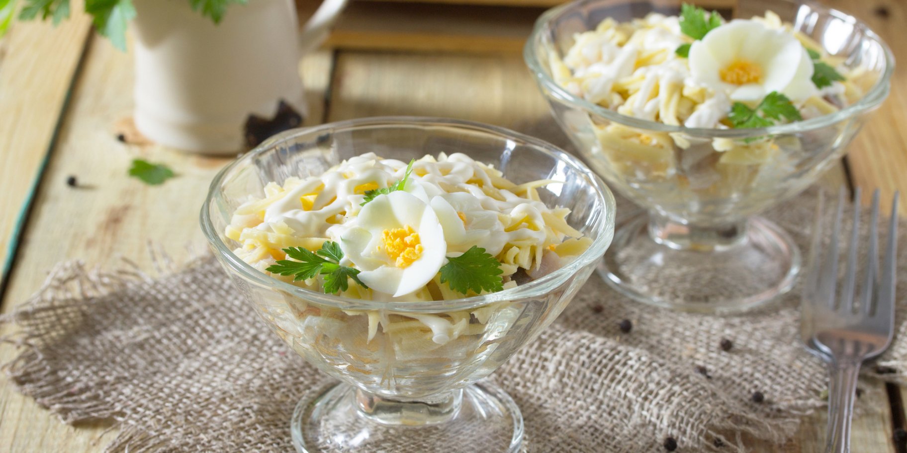 Салат с говяжьим языком и грибами