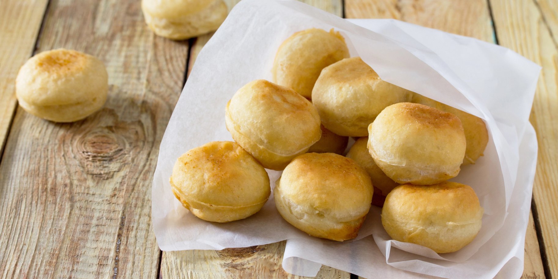 Пончики з сосисками