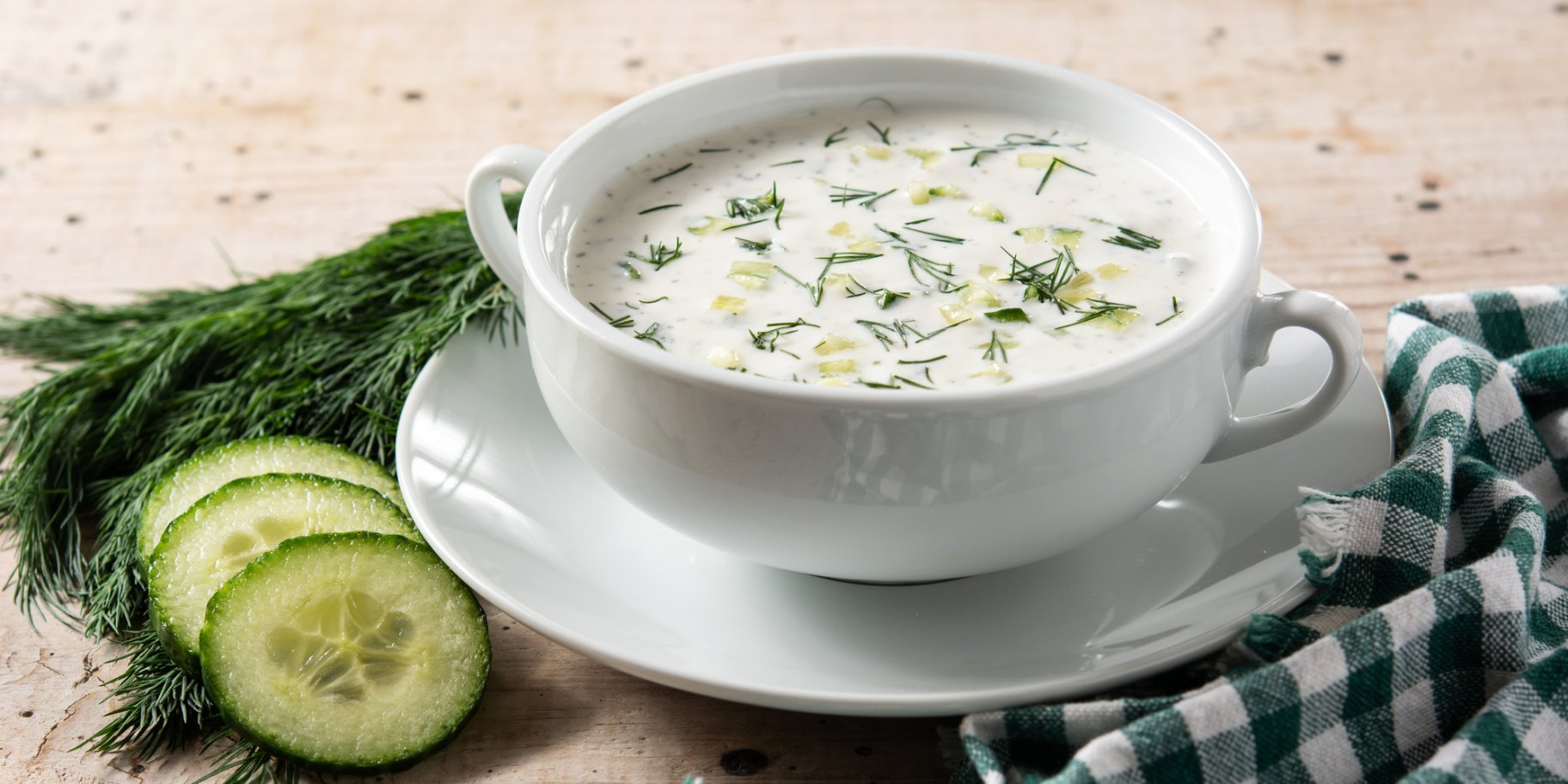 Холодний суп з огірків
