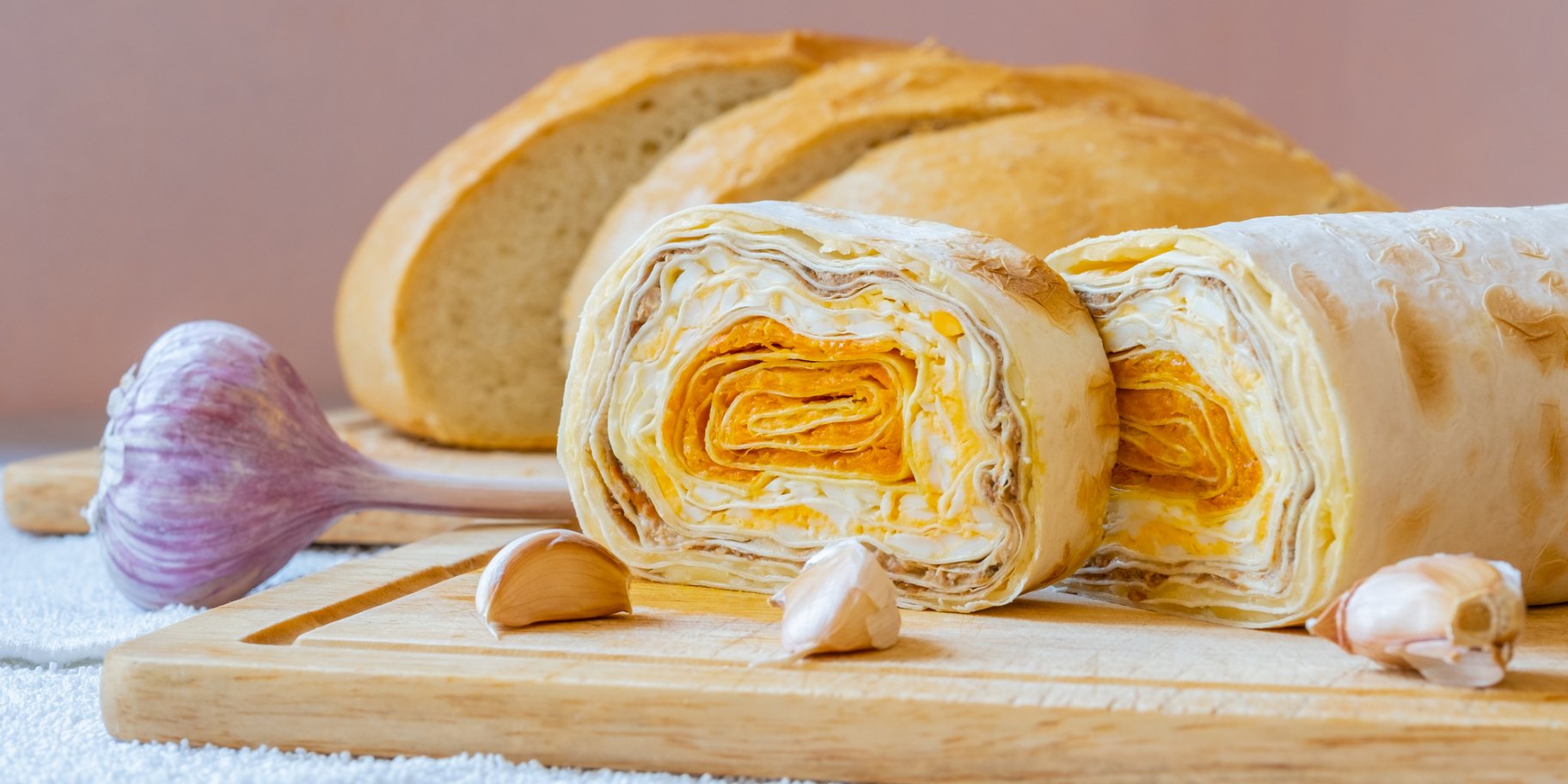 Піца-рулет з лаваша