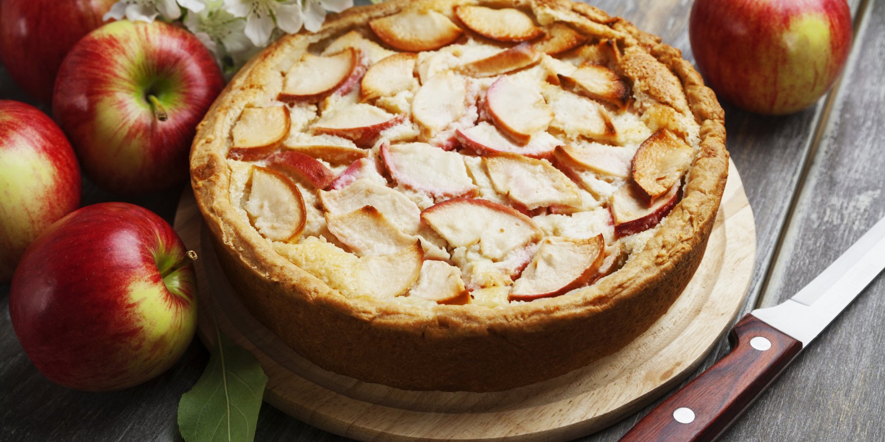 Яблочные шарлотки