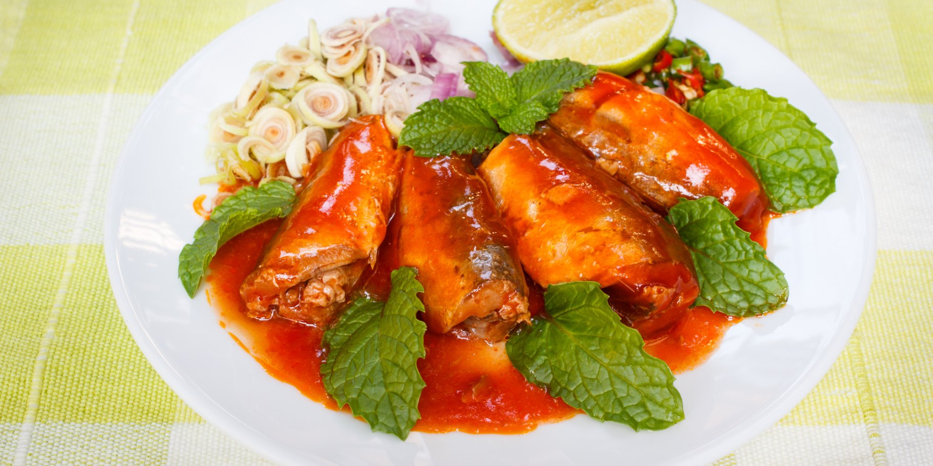 Скумбрія, маринована в кетчупі