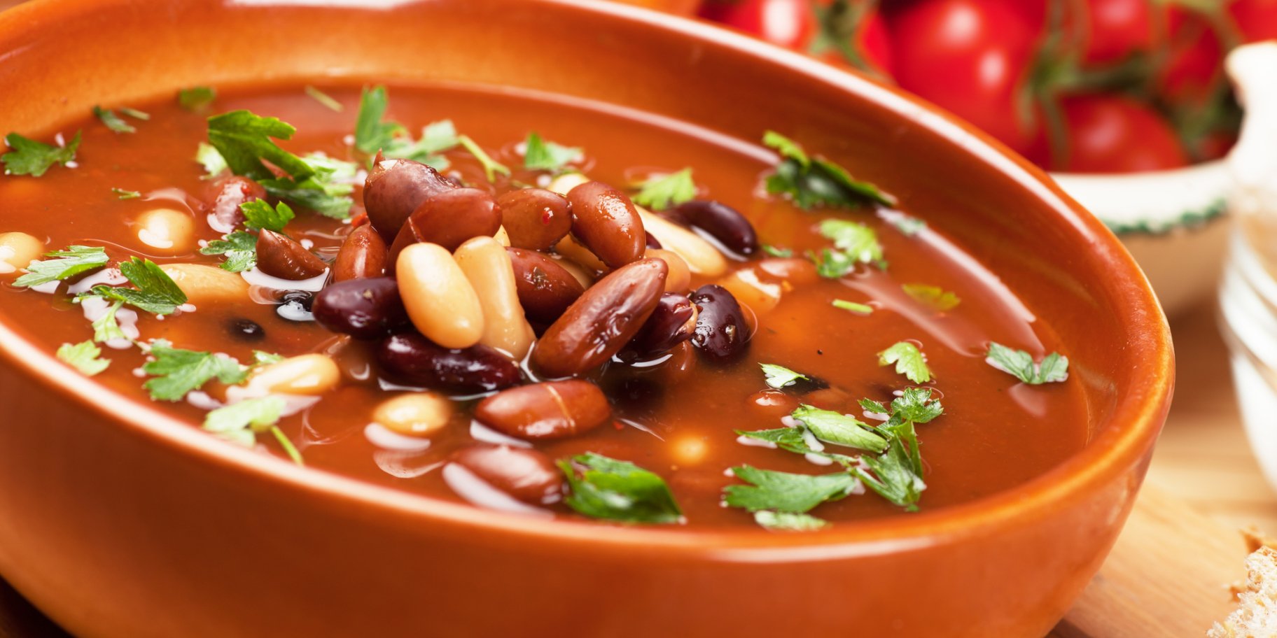 Холодный борщ с фасолью