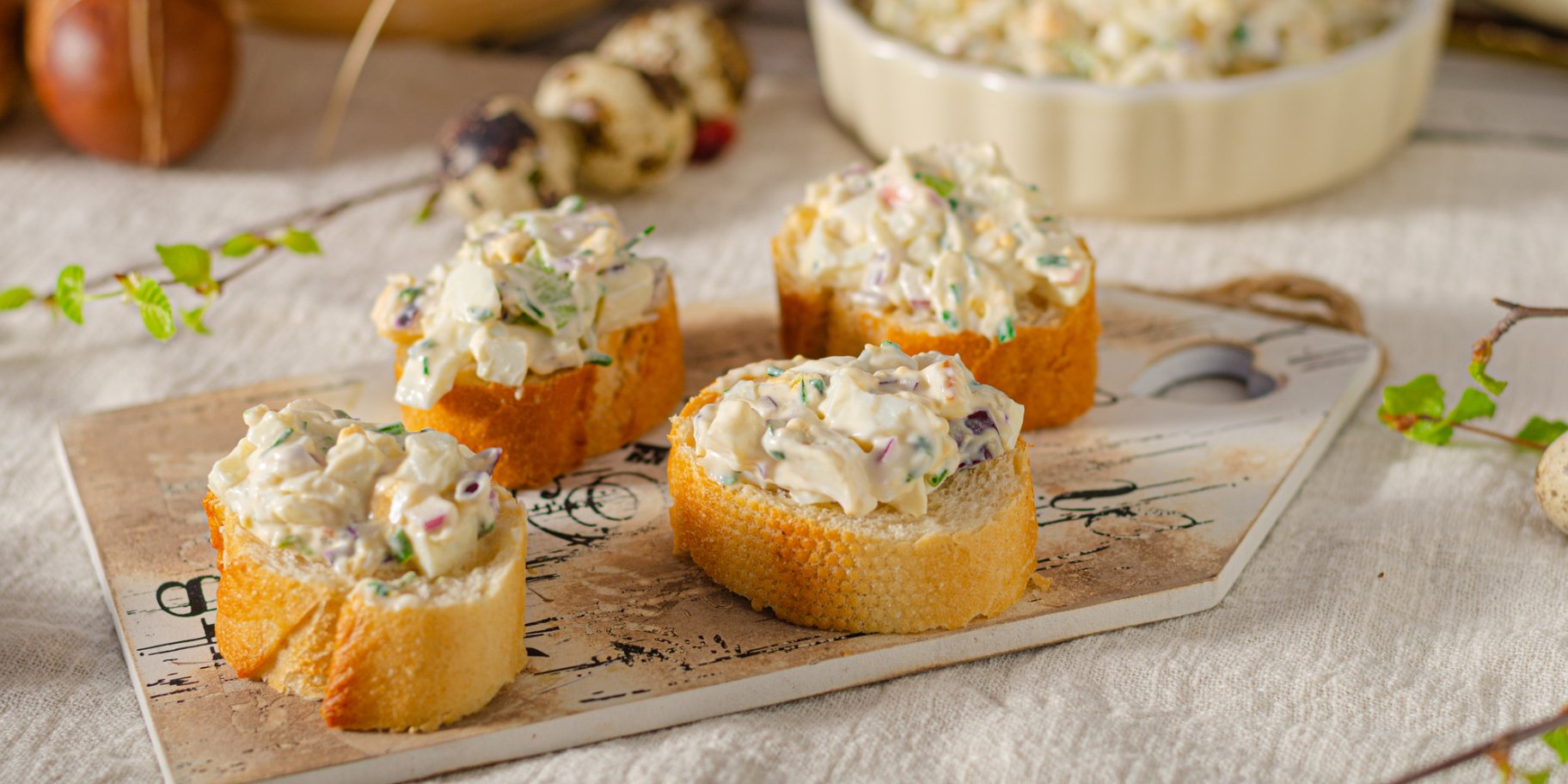 Закуска з печінки тріски з корнішонами