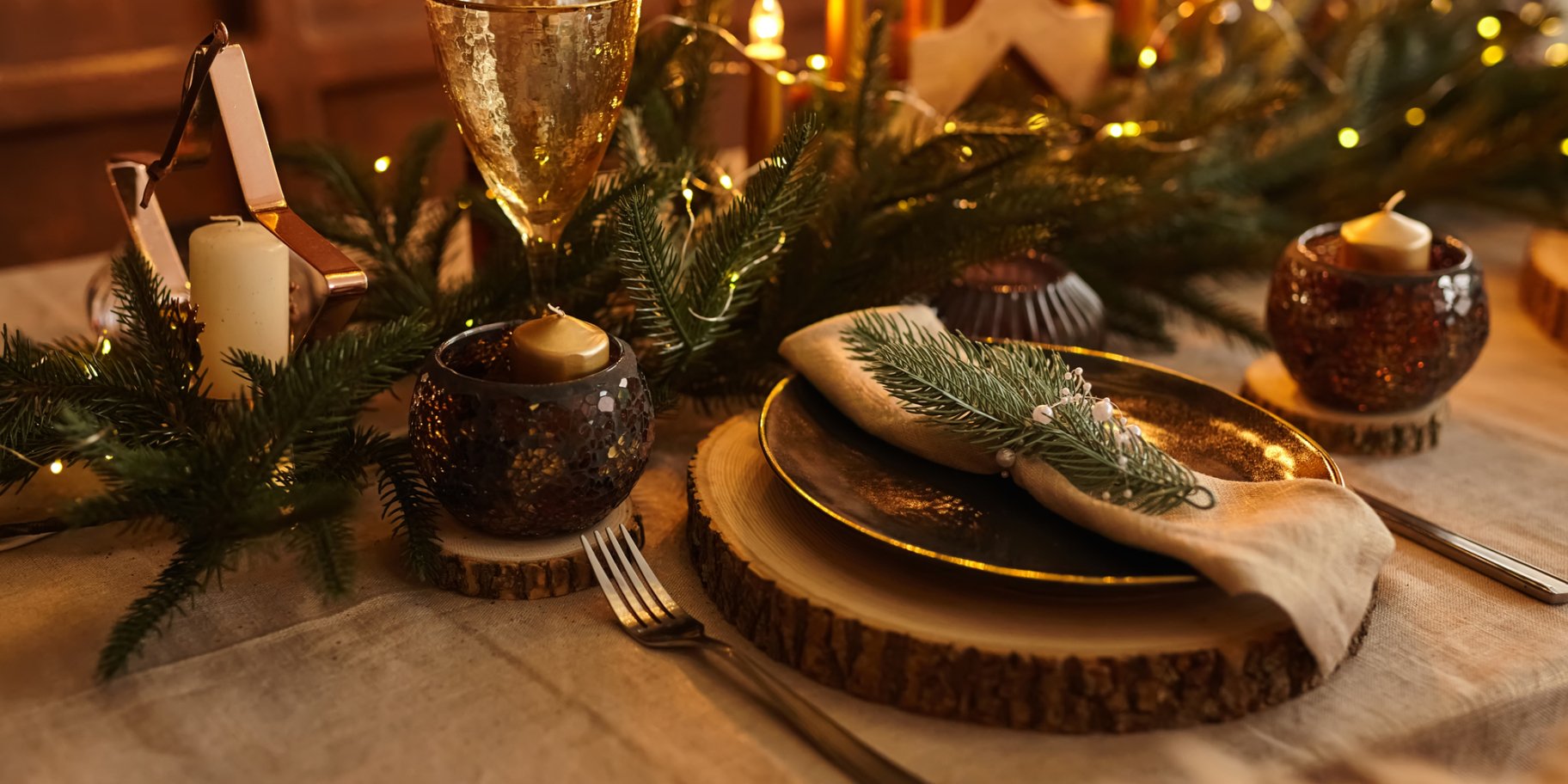 новорічний декор на столі