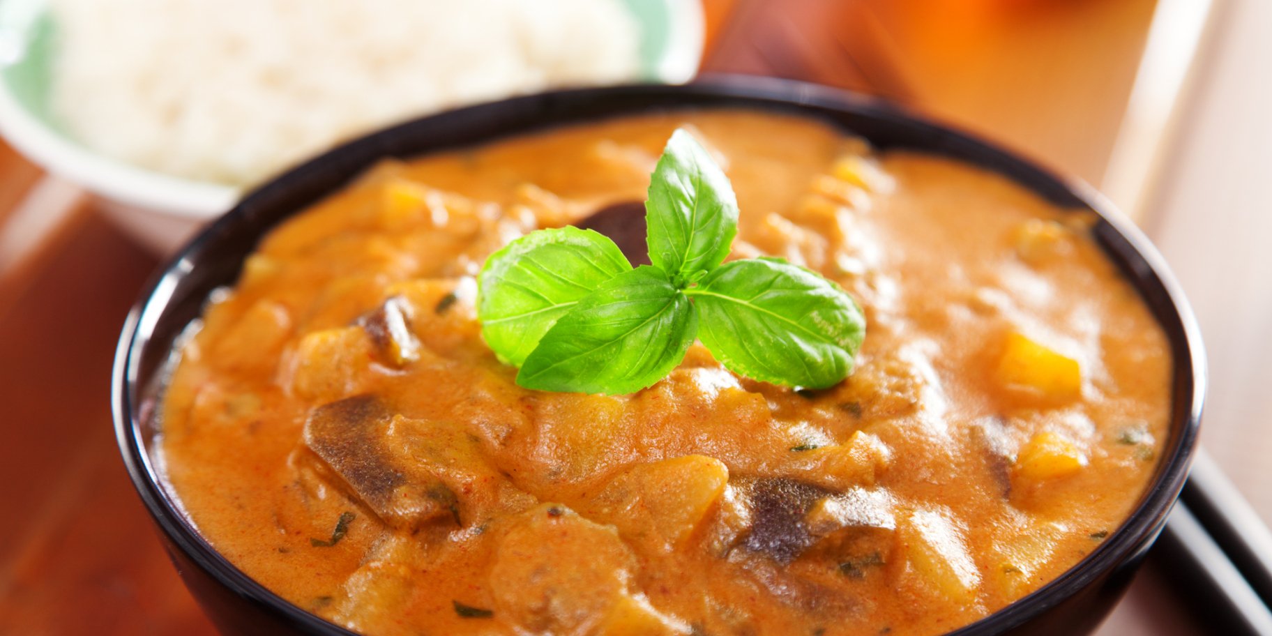 Карі з баклажанів з прянощами