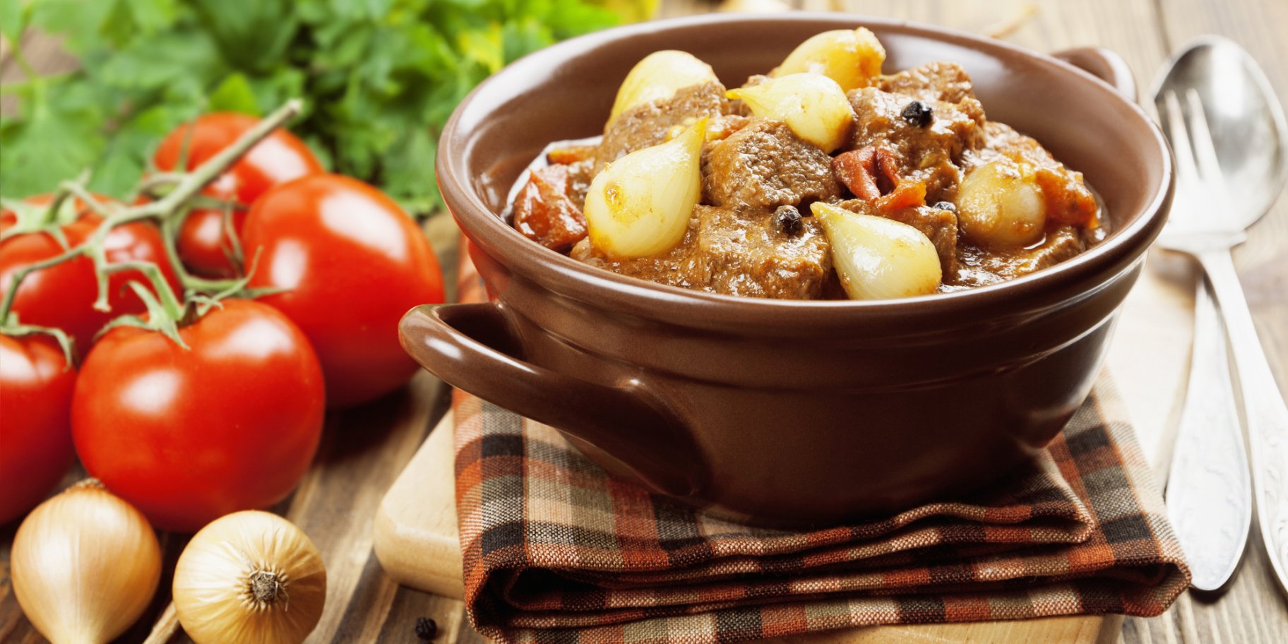 Баранина з чорносливом і картоплею